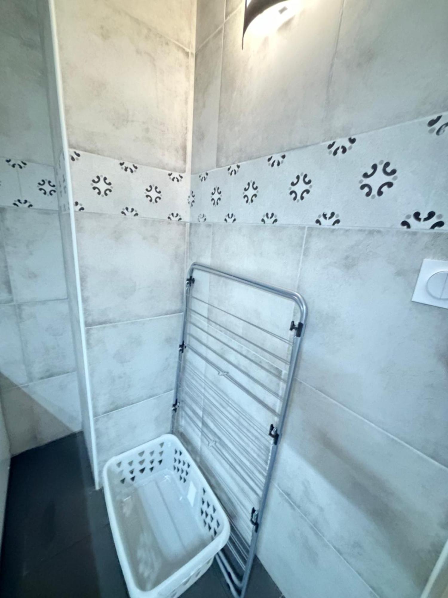 Appartement 6 Personnes - Lit King Size - Balneo - Wifi Le Puy-en-Velay Exterior foto